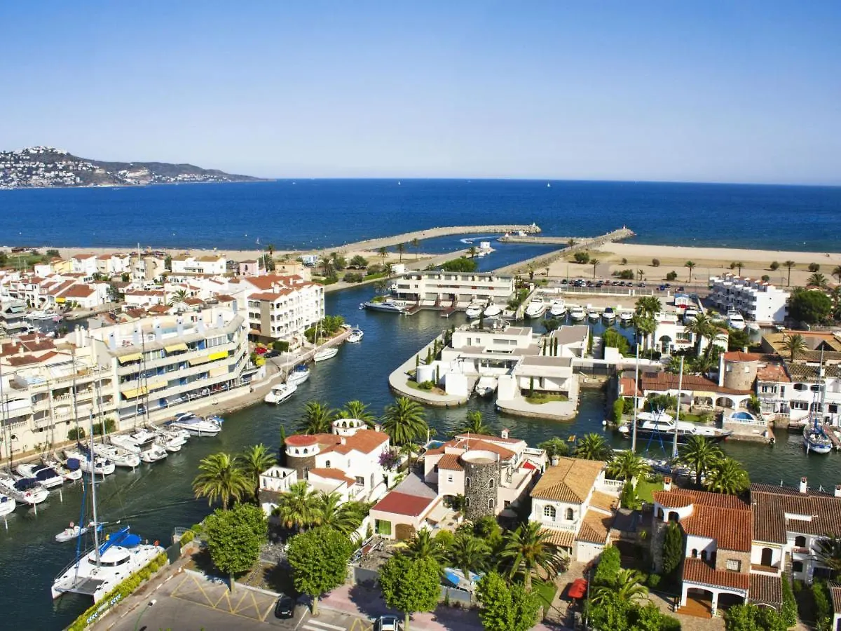 Apartment Sant Maurici-28 By Interhome Empuriabrava