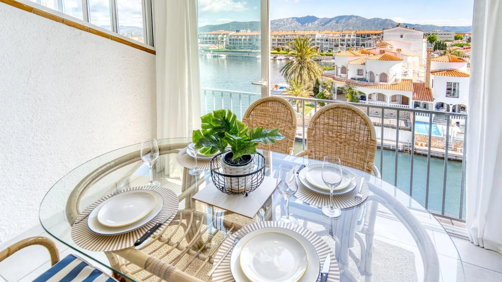 Apartment Sant Maurici-28 By Interhome Empuriabrava